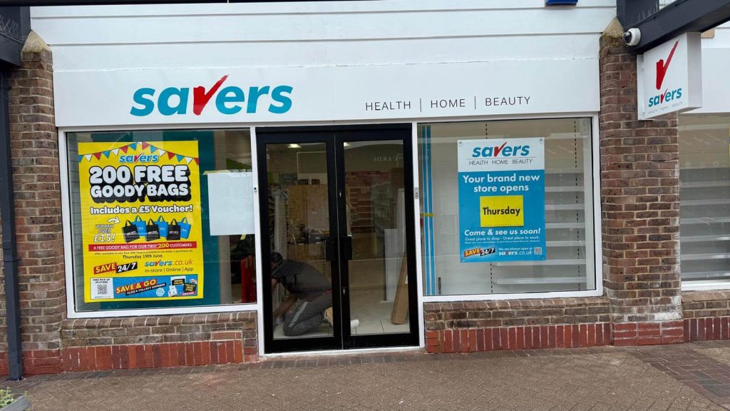 Aluminium Shop Front installation London - Redwood Shopfront