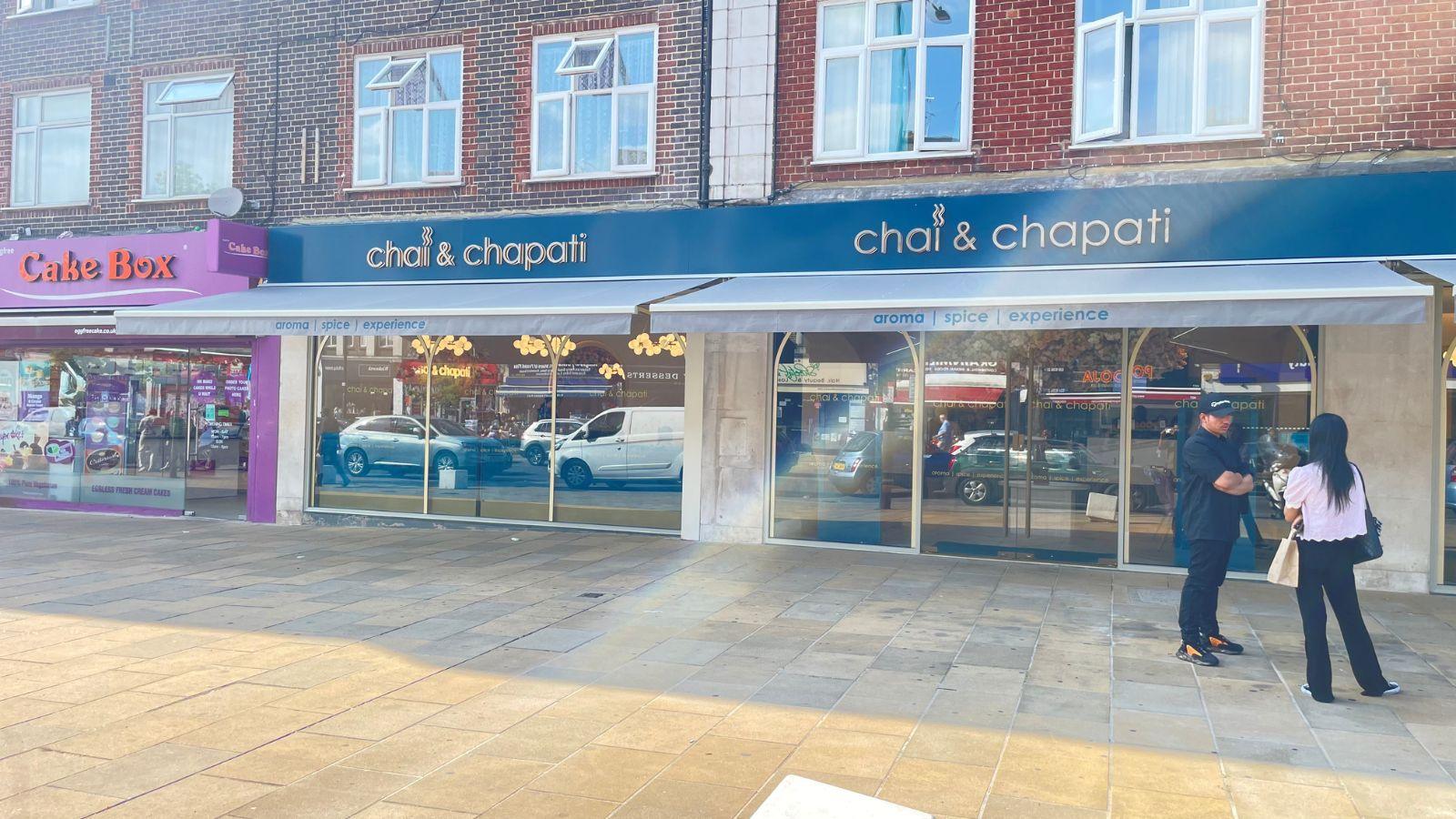 Aluminium shopfront and entrance doors for London restaurant