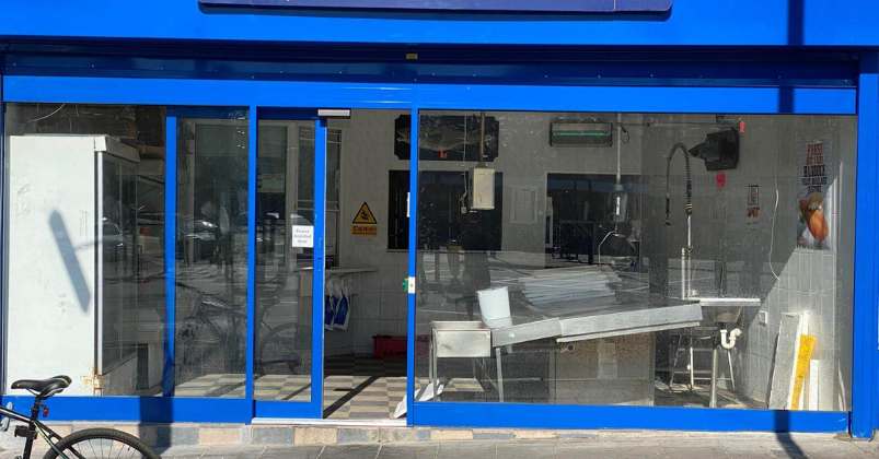 Sleek Aluminium Shopfront Design